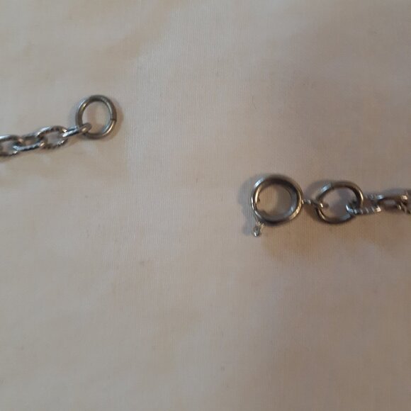 Needlepoint Necklace Silver Tone - Picture 4 of 5